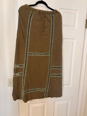 POL Olive Green Maxi Skirt with Light Trim